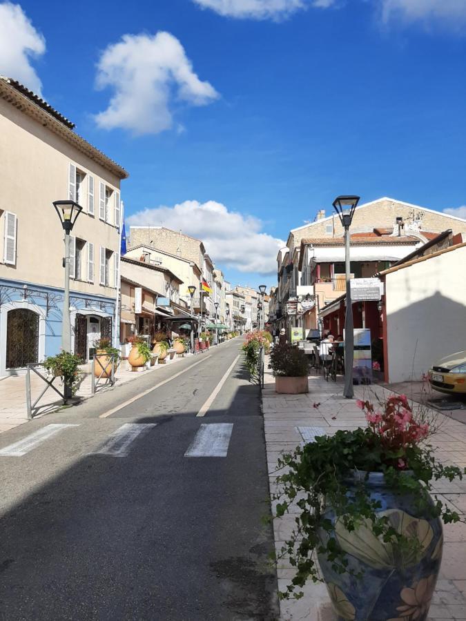 Design Loft Climatise Parking Et Piscine Apartamento Vallauris